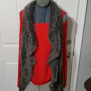 BKE Boutique crochet/faux fur vest Small